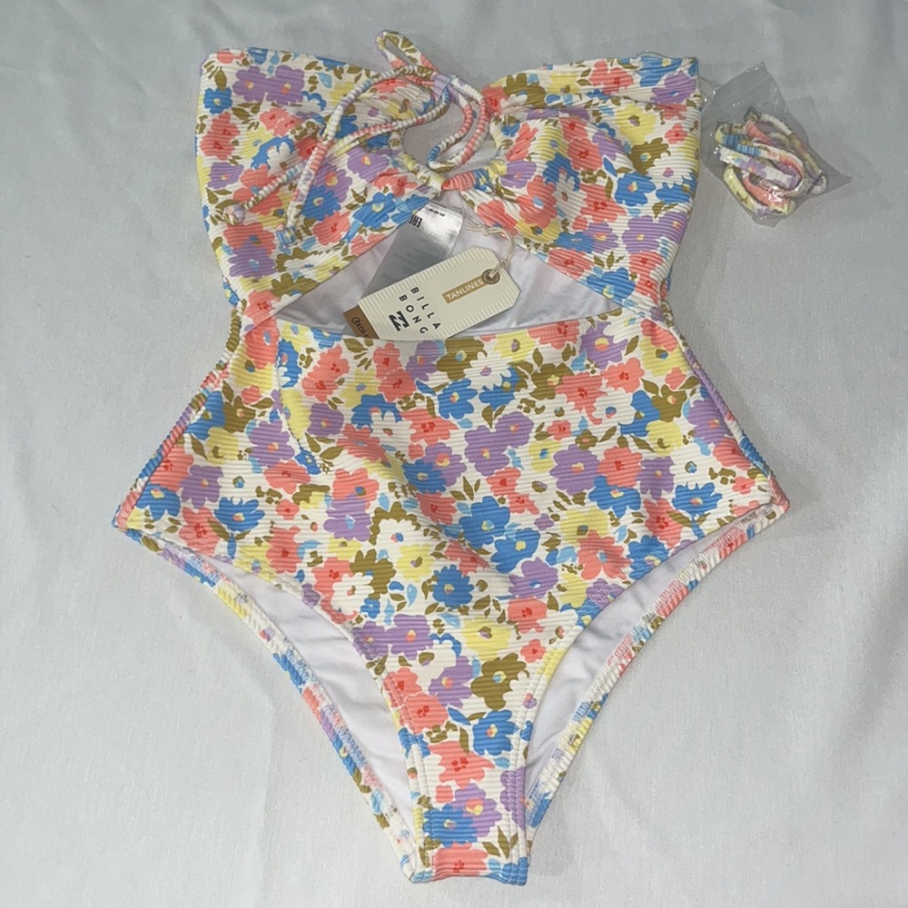 Billabong Dream Chaser Tanlines One-Piece Swimsuit, M - Picture 4 of 16